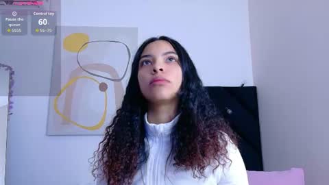 Snapshot of playfuljust_18 chatting on July 2, 2026, 12:33 pm SAMARA online show from July 2, 2026, 12:33 pm