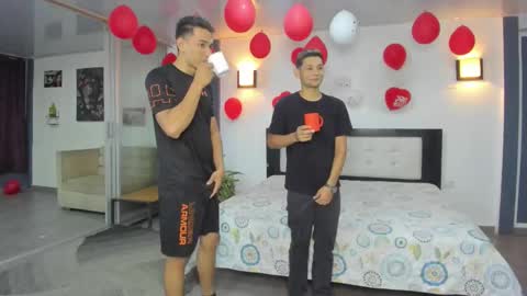   online show from September 21, 2025, 11:06 pm