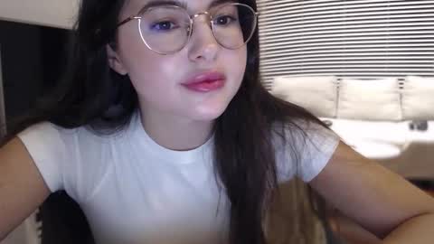 Mary online show from September 10, 2025, 9:15 pm