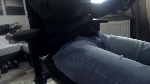 Hello ask me  . Im glad  to see you here in my room. Welcome PVT is open online show from October 12, 2025, 10:14 am