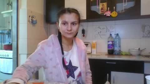 Snapshot of pleas3s_sweet chatting on January 28, 2025, 2:42 pm pleas3s_sweet online show from January 28, 2025, 2:42 pm