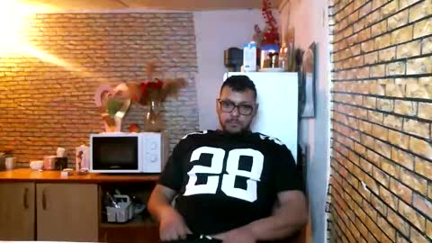 Snapshot of pleas3s_sweet chatting on February 15, 2026, 9:08 am pleas3s_sweet online show from February 15, 2026, 9:08 am