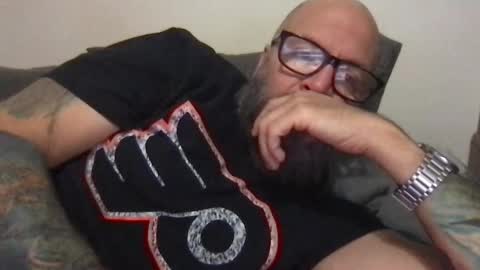 Snapshot of pleasesitonmycock chatting on January 3, 2025, 7:27 am PleaseSitOnMyCock online show from January 3, 2025, 7:27 am