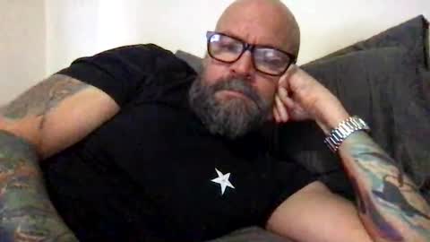 Snapshot of pleasesitonmycock chatting on January 30, 2025, 3:40 pm PleaseSitOnMyCock online show from January 30, 2025, 3:40 pm