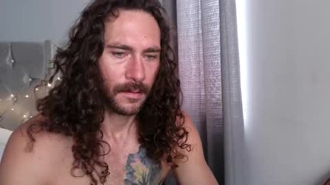 pleasure online show from November 8, 2025, 1:44 pm