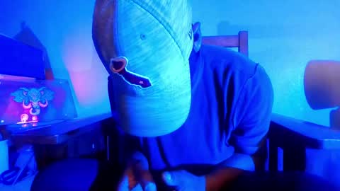 StraightPlush online show from May 30, 2026, 1:03 am