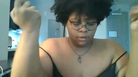 Snapshot of plushbunny420 chatting on December 25, 2024, 7:56 pm Plushbunny420 online show from December 25, 2024, 7:56 pm