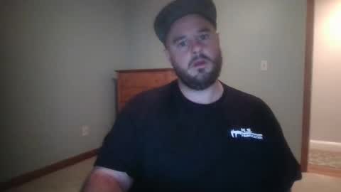 Evan online show from November 9, 2025, 9:46 pm