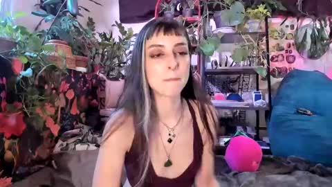 Snapshot of pluto_astrology chatting on February 26, 2025, 9:27 pm Goddess Pluto online show from February 26, 2025, 9:27 pm