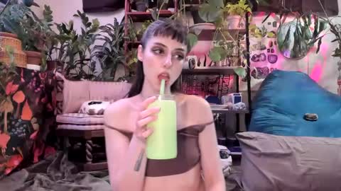 Snapshot of pluto_astrology chatting on February 27, 2025, 7:47 pm Goddess Pluto online show from February 27, 2025, 7:47 pm