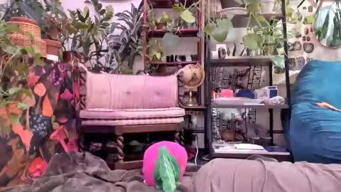 Snapshot of pluto_astrology chatting on February 28, 2025, 10:39 pm Goddess Pluto online show from February 28, 2025, 10:39 pm