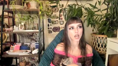 Snapshot of pluto_astrology chatting on September 9, 2025, 7:13 pm Goddess Pluto online show from September 9, 2025, 7:13 pm