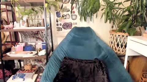 Snapshot of pluto_astrology chatting on September 17, 2025, 9:05 pm Goddess Pluto online show from September 17, 2025, 9:05 pm