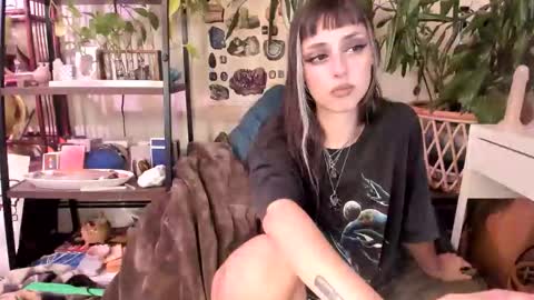 Snapshot of pluto_astrology chatting on October 6, 2025, 6:27 pm Goddess Pluto online show from October 6, 2025, 6:27 pm