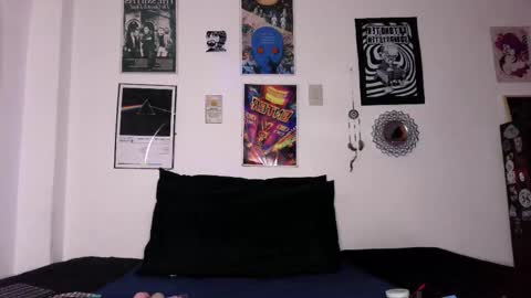    online show from October 2, 2025, 12:17 am