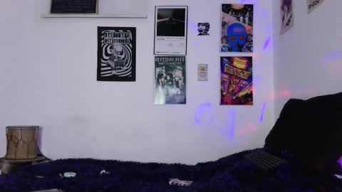 Snapshot of plutonbluemoon_999 chatting on February 14, 2026, 2:19 am online show from February 14, 2026, 2:19 am