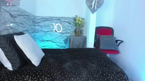 Emi online show from April 6, 2026, 6:20 pm