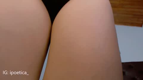 Snapshot of poeeticaa_ chatting on December 21, 2024, 11:45 pm IG ipoetica online show from December 21, 2024, 11:45 pm