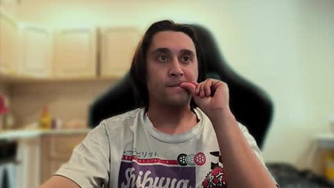 Snapshot of pohyi_ chatting on January 13, 2026, 10:53 am pohyi_ online show from January 13, 2026, 10:53 am