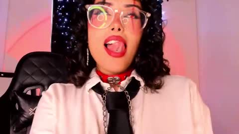 Willow                      Hours 12pm to 630pm Colombian time FRIDAY AND SUNDAY FREE DAYS online show from March 1, 2025, 5:49 pm