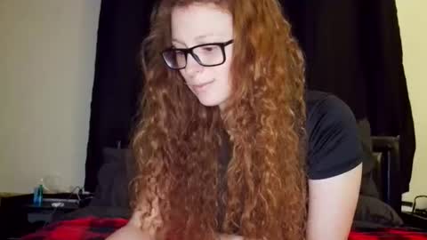 poisonivyy95 online show from May 22, 2026, 1:13 am