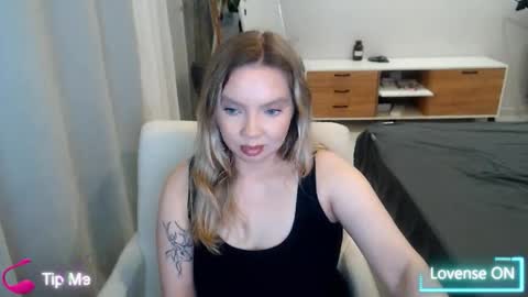 PolinaJones online show from May 8, 2026, 5:40 pm