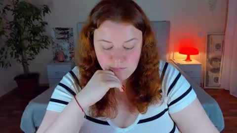Snapshot of polinasallivan chatting on April 29, 2026, 5:52 pm Polina online show from April 29, 2026, 5:52 pm