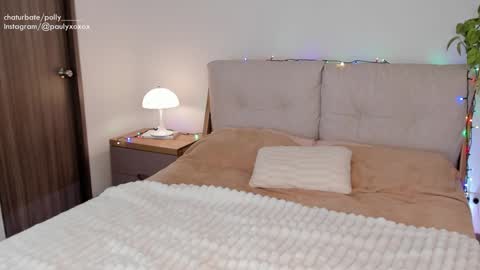 Snapshot of polly_____ chatting on December 3, 2024, 1:08 am Polly online show from December 3, 2024, 1:08 am