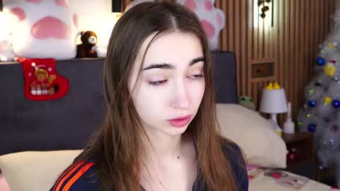 Polly online show from January 11, 2026, 7:35 am