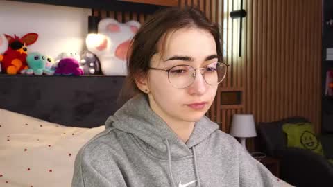 Polly online show from February 27, 2026, 7:41 am