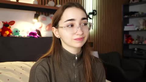 Snapshot of polly_bee chatting on March 19, 2026, 6:28 am Polly online show from March 19, 2026, 6:28 am