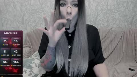 Polly online show from April 17, 2026, 9:29 pm