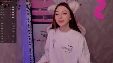 Snapshot of pollyhill1 chatting on October 25, 2025, 9:39 am online show from October 25, 2025, 9:39 am