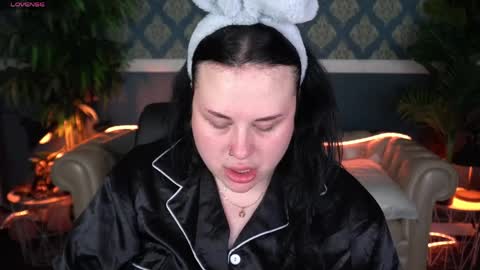 Snapshot of pollyhollyy chatting on April 6, 2026, 6:53 pm Polly online show from April 6, 2026, 6:53 pm