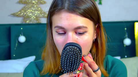 Polly online show from December 26, 2024, 3:38 am