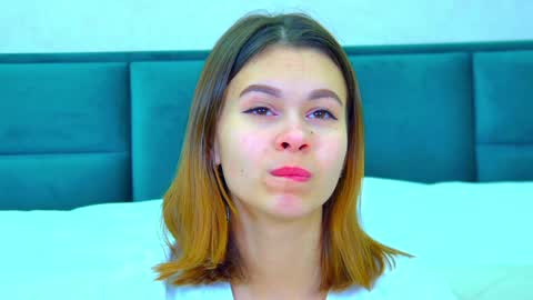 Polly online show from January 13, 2025, 6:27 pm