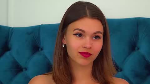 Polly online show from January 17, 2026, 6:33 pm