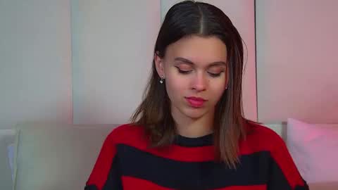 Polly online show from February 8, 2026, 8:12 pm