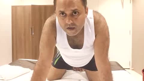 pomyda online show from December 23, 2024, 5:00 pm