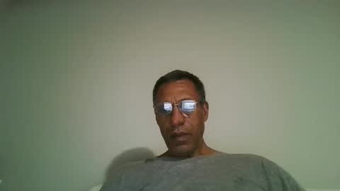 poolguy2496 online show from October 26, 2025, 9:15 am