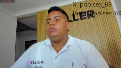 Snapshot of poolsexx_69 chatting on October 21, 2025, 12:44 am poolsexx_69 online show from October 21, 2025, 12:44 am