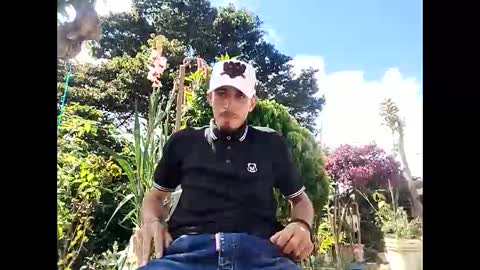 Snapshot of popeye_hot_ chatting on December 4, 2025, 6:38 pm P0P online show from December 4, 2025, 6:38 pm