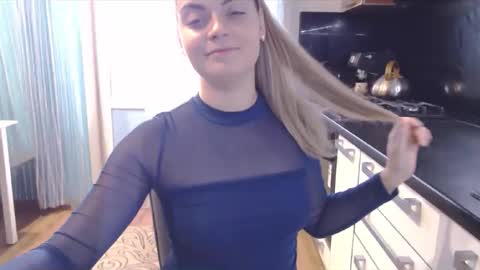 popkornmolli online show from November 13, 2025, 8:13 am