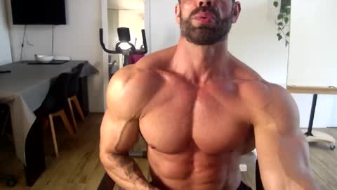 popopo0 online show from November 19, 2025, 4:18 pm