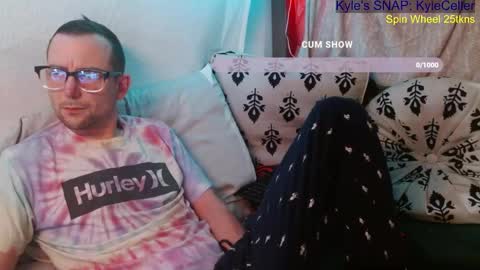Snapshot of poppunk4life chatting on December 15, 2024, 12:07 am Kyle online show from December 15, 2024, 12:07 am
