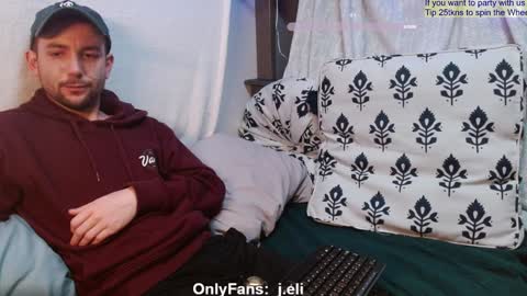 Snapshot of poppunk4life chatting on December 22, 2024, 10:04 pm Kyle online show from December 22, 2024, 10:04 pm