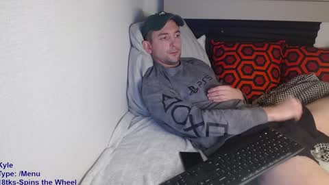 Snapshot of poppunk4life chatting on January 30, 2025, 12:48 pm Kyle online show from January 30, 2025, 12:48 pm
