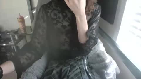 porcelain_tears01 online show from October 28, 2025, 1:47 pm