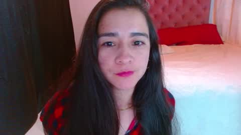 porcelainlux online show from January 27, 2025, 3:15 am