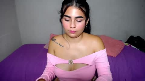 NICKKYMARTIN online show from January 18, 2025, 8:31 am